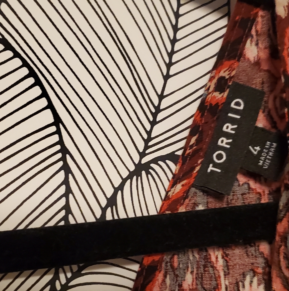 Torrid Patterned Dress - Picture 2 of 3